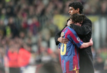 Frank Rijkaard tuyên bố giã từ sự nghiệp huấn luyện
